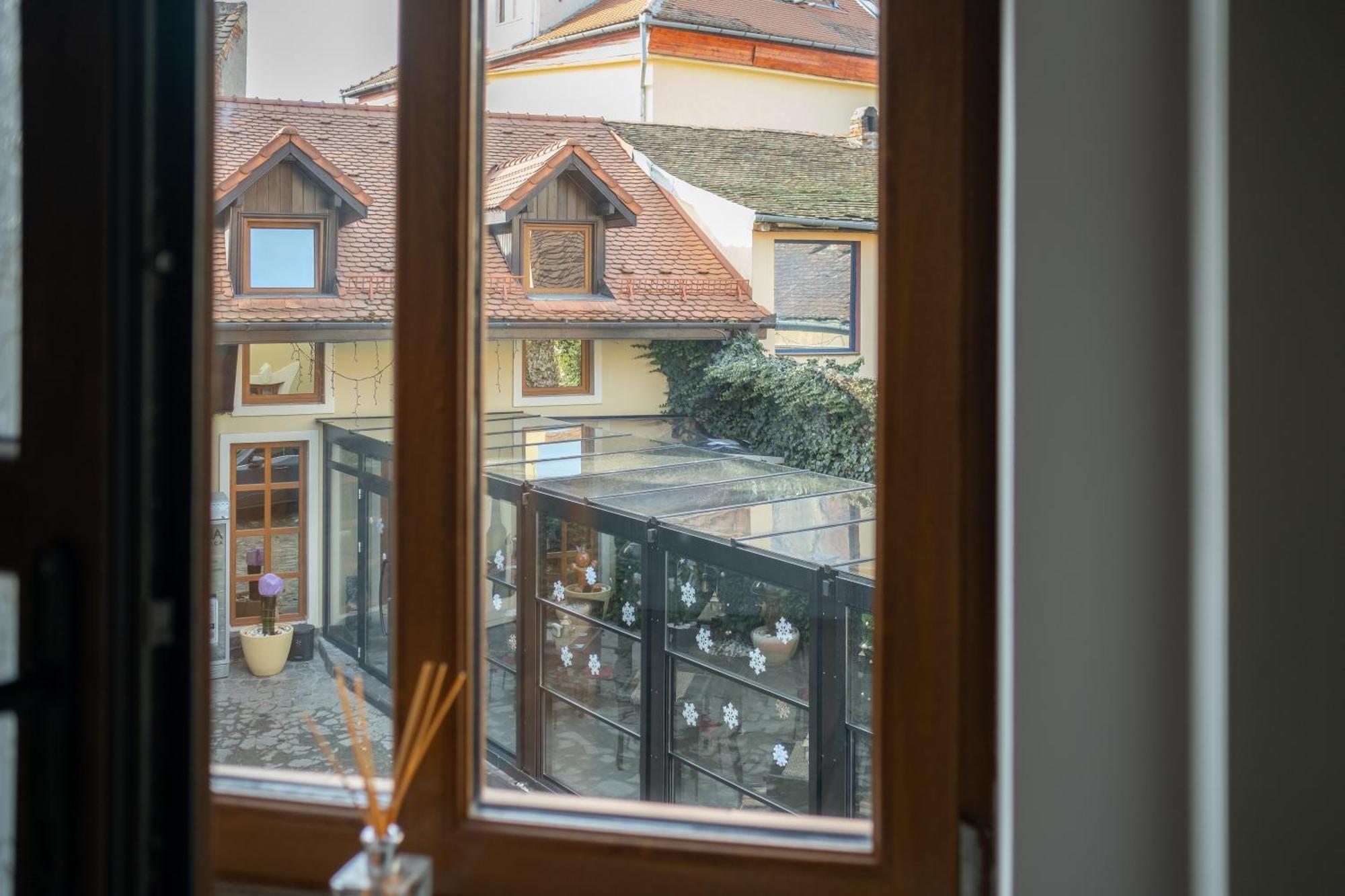 Hotel Marabella Sibiu Exterior photo
