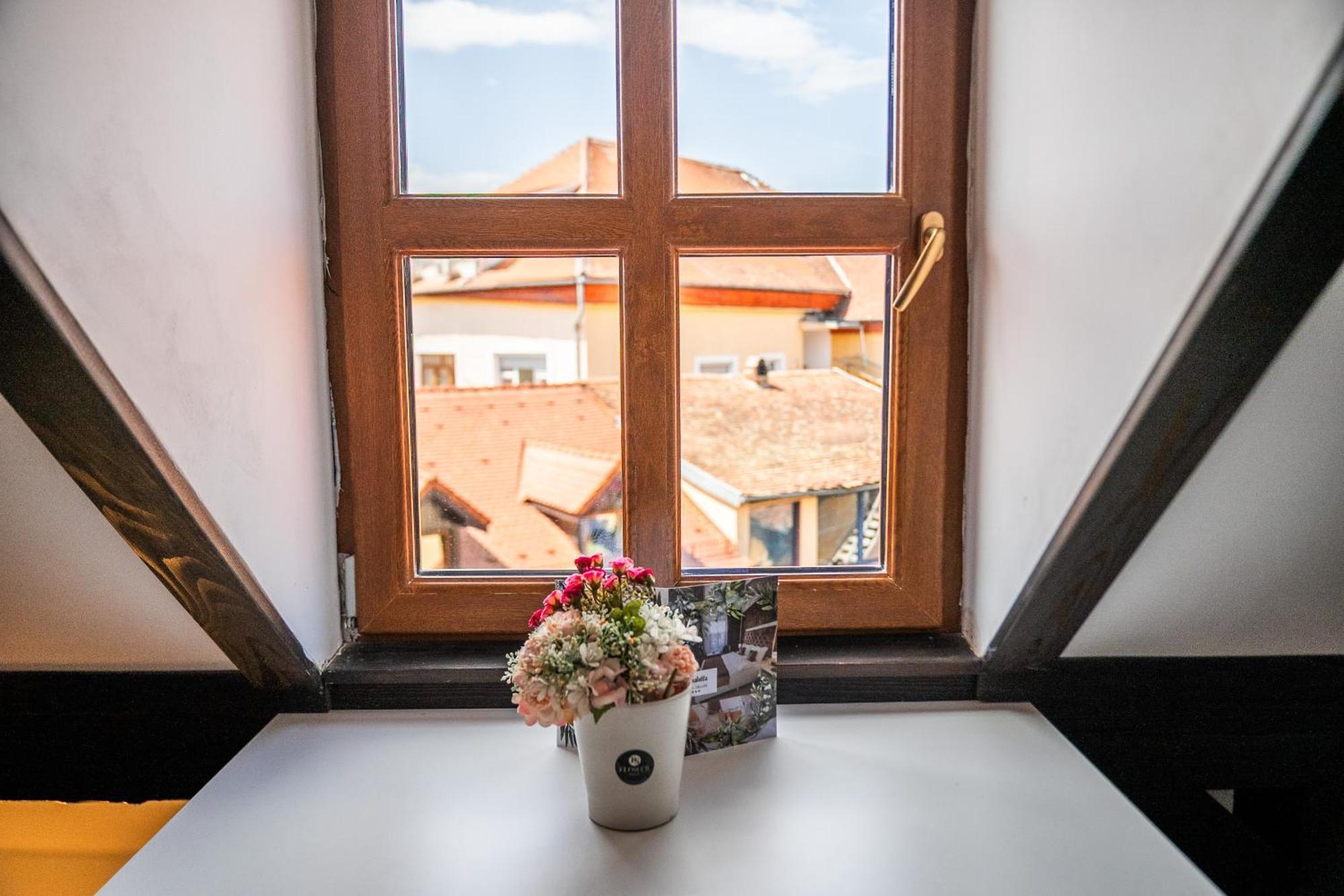 Hotel Marabella Sibiu Exterior photo