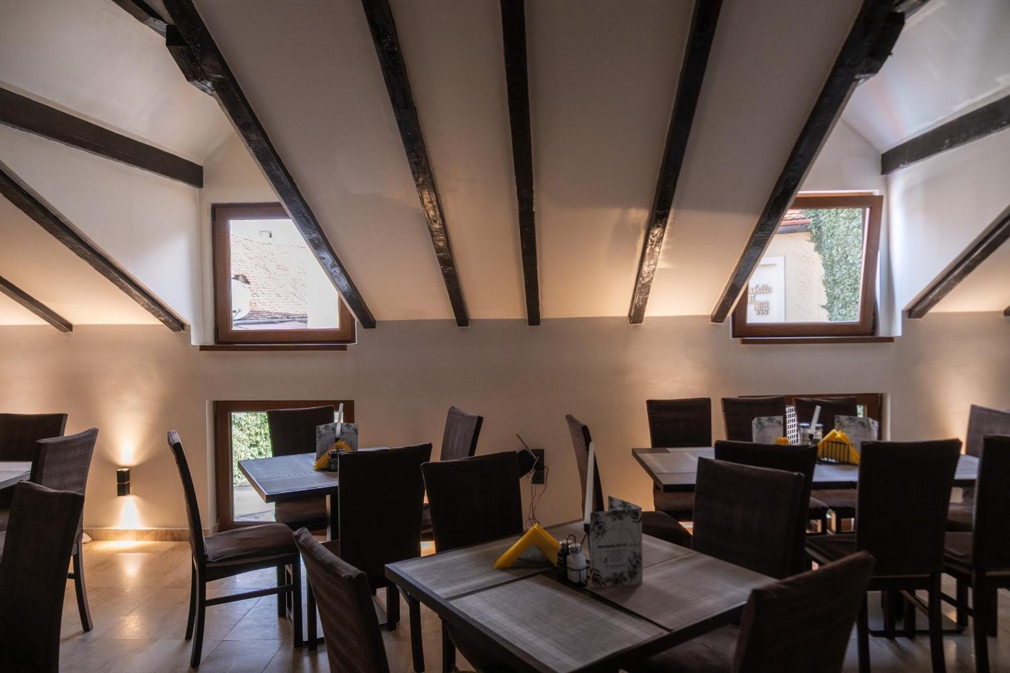 Hotel Marabella Sibiu Exterior photo